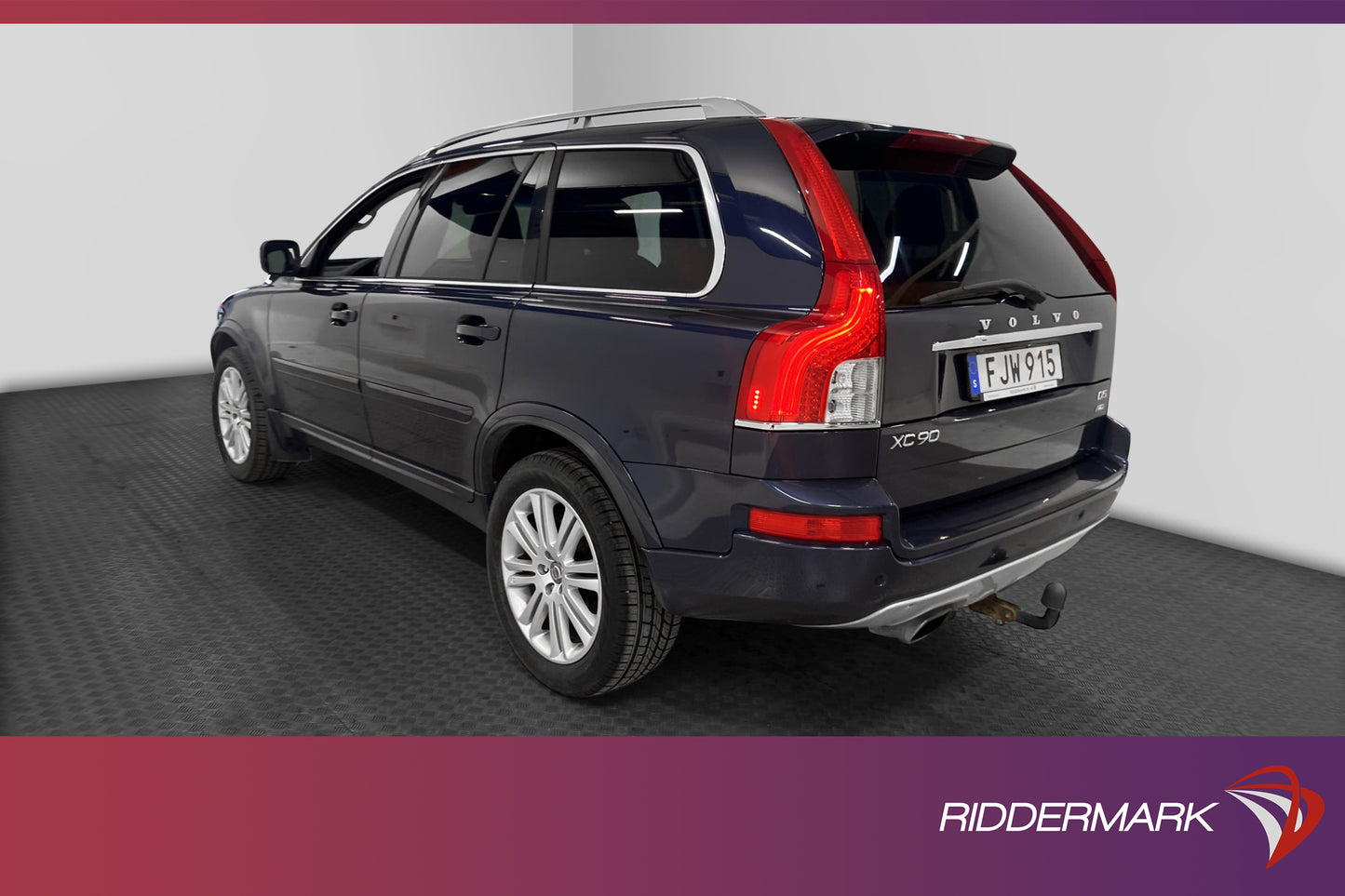 Volvo XC90 D5 AWD 200hk Summum 7-sits Värmare Drag Välservad