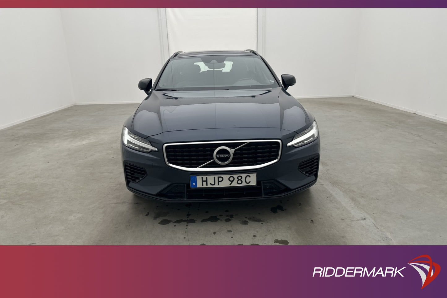 Volvo V60 T8 AWD 392hk R-Design VOC Pano Kamera Drag MOMS