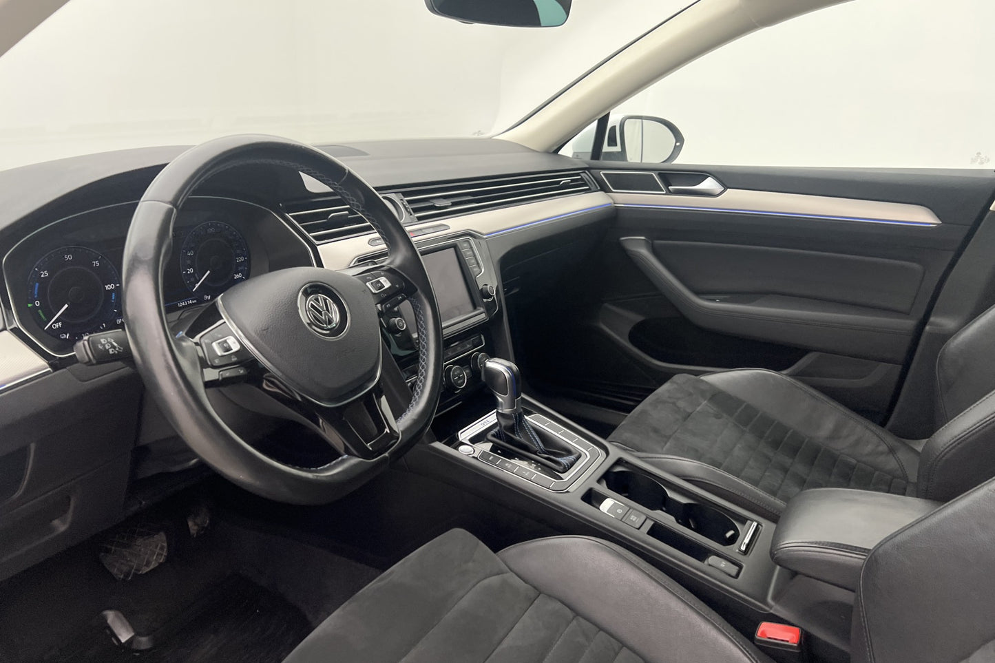 Volkswagen Passat GTE 218hk Executive Business Cockpit Drag