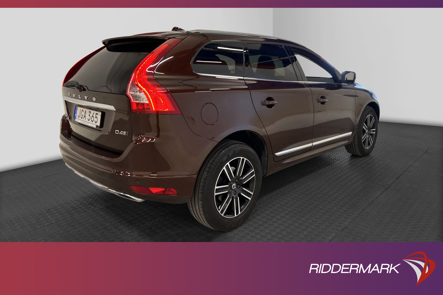 Volvo XC60 D4 AWD Summum VOC Navi Pano Skinn B-kamera 190hk