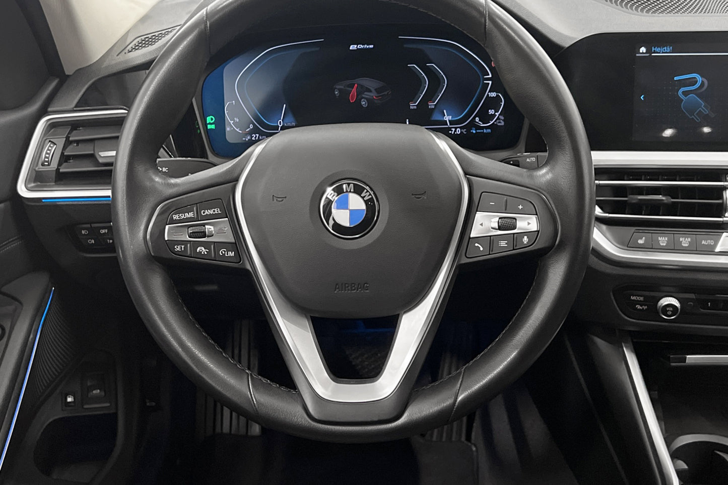 BMW 330 e xDrive 292hk Sport line Cockpit Navi Drag MOMS