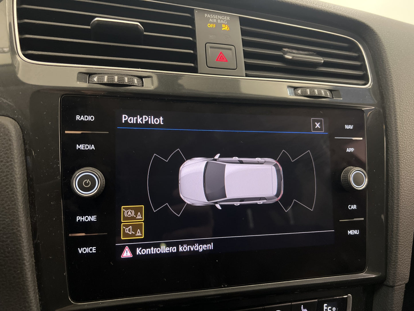 Volkswagen e-Golf 35.8kWh 136hk Cockpit GPS Carplay Sensorer