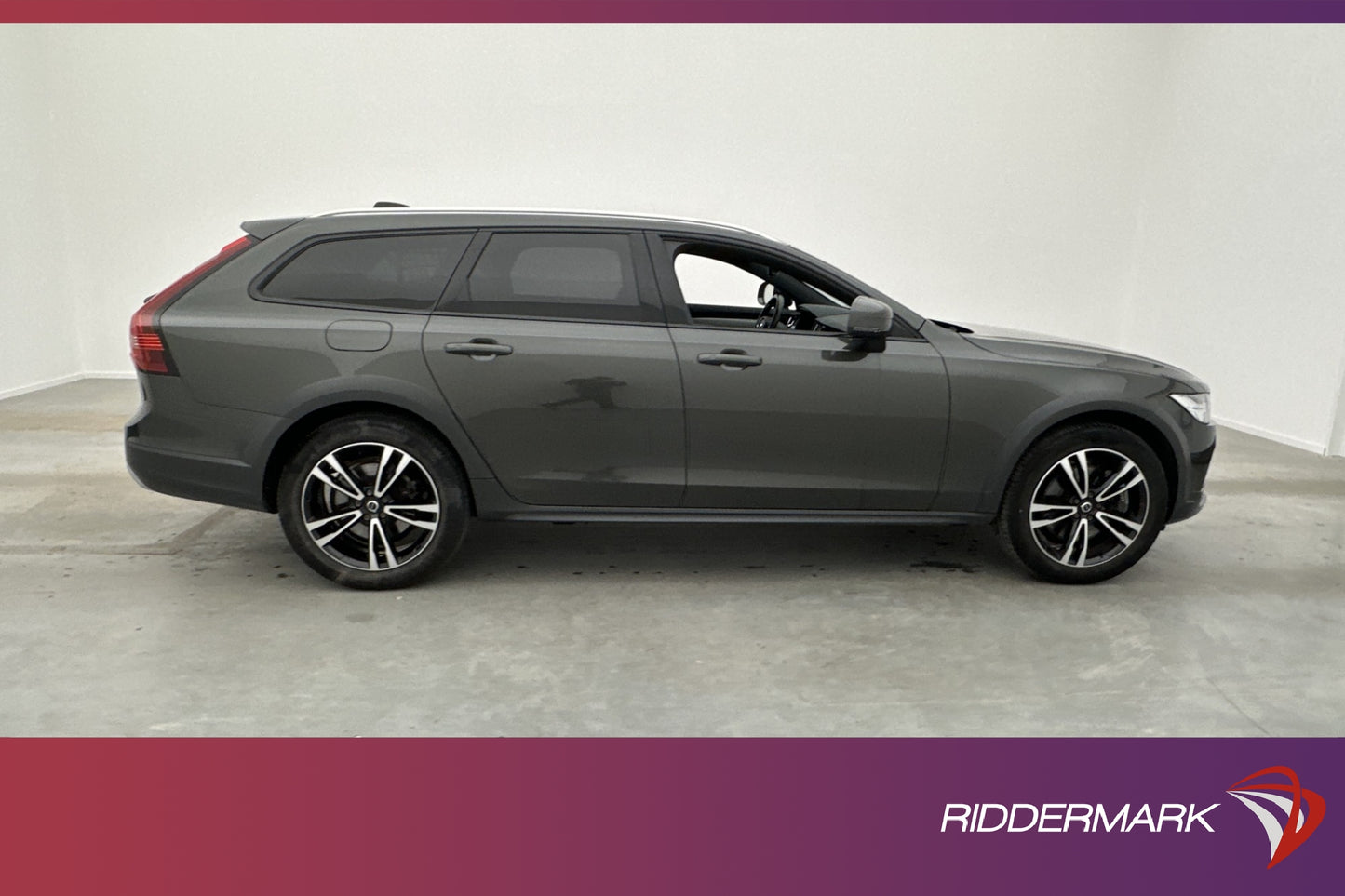 Volvo V90 Cross Country B4 AWD Advanced VOC H/K Drag MOMS