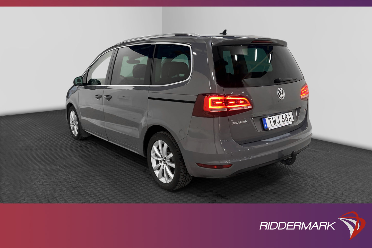 Volkswagen Sharan 4M Premium D-värm 7sits B-kamera CarPlay