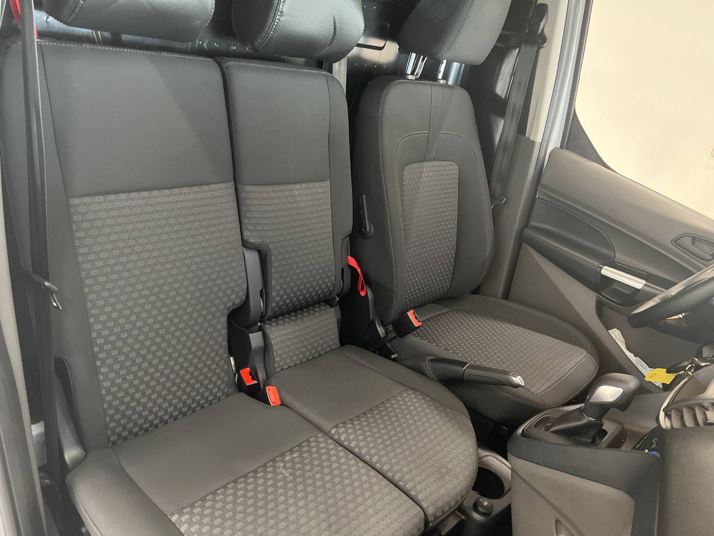 Ford Transit Connect LWB 1.5TDCi Aut Värmare Drag SYNC Moms