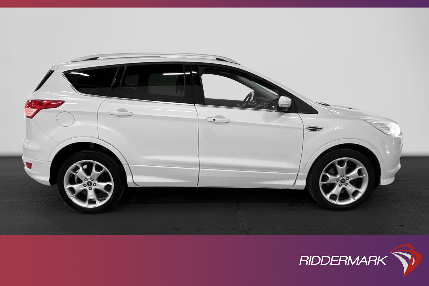 Ford Kuga 2.0 TDCi AWD 163hk Titanium Drag PDC Nyservad Drag