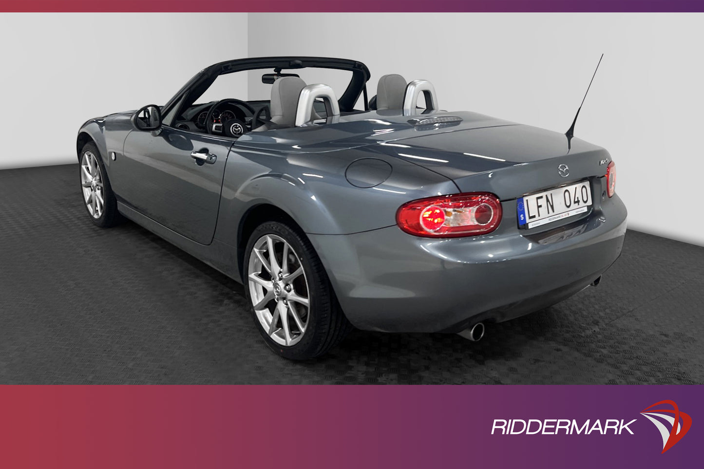 Mazda MX-5 Roadster Coupe MZR 126hk Skinnklädsel Välservad